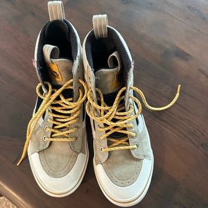 NWOT vans MTE size 9.5